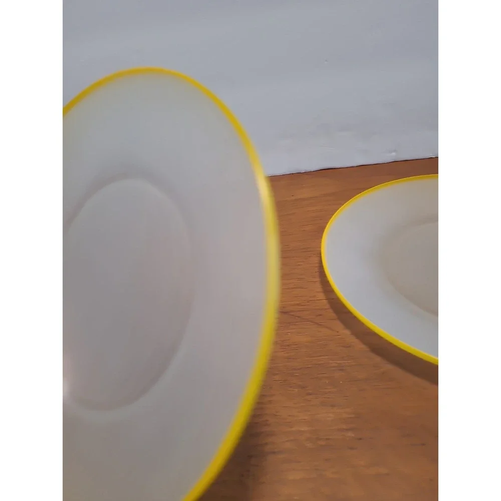 ANCHOR HOCKING VINTAGE 8 in. Frosted Glass Plate Set 2 With Yellow Rim